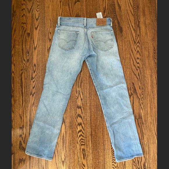 Light Blue Levis 504 31 x 32 In Excellent Condition - Picture 2 of 2